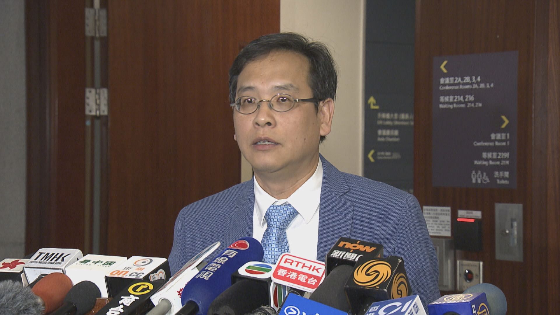 葉建源：政府對教師要求是白色恐怖