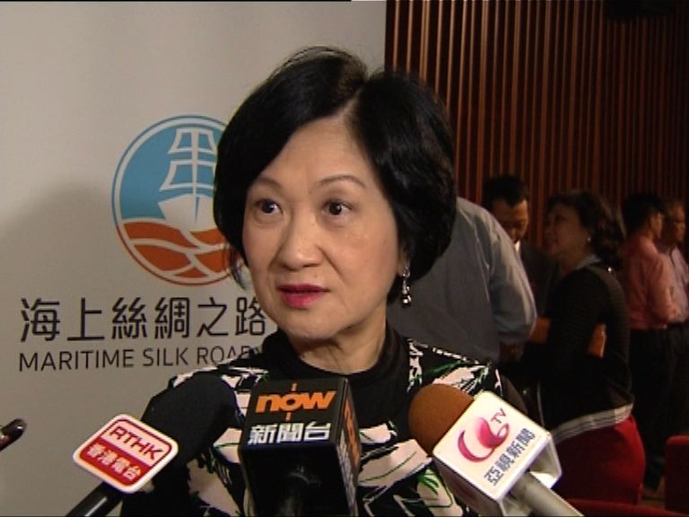 葉劉淑儀：若被要求飲鉛水樂意飲