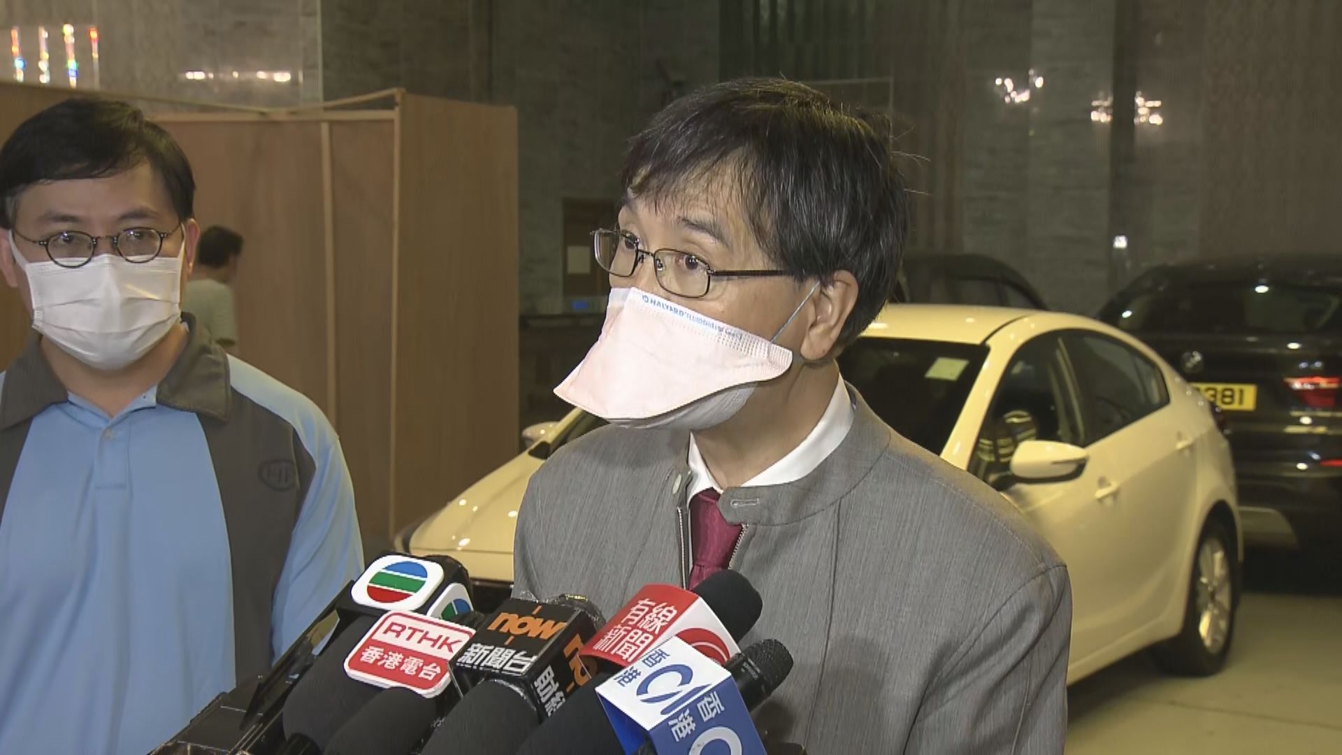 袁國勇：不排除初確菲傭於檢疫酒店內經空氣傳播感染