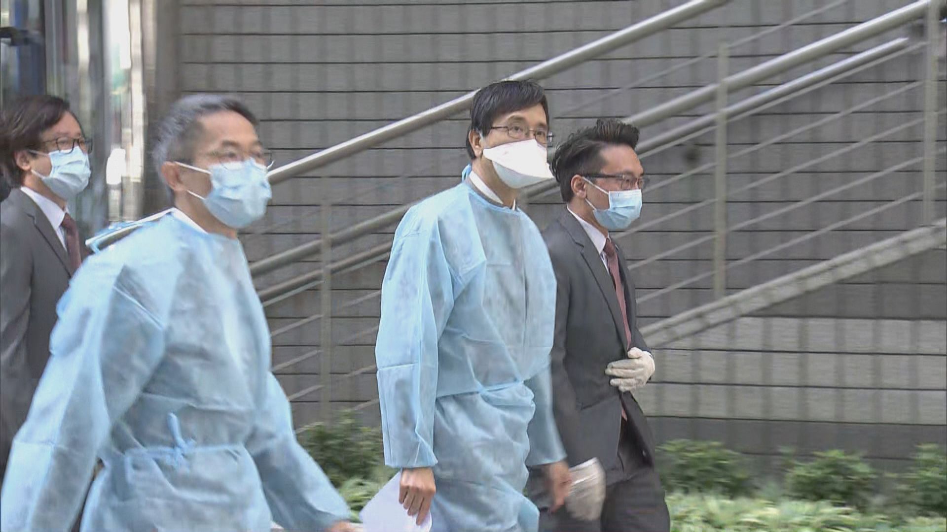 藍田麗港城第五座9名住客確診　袁國勇及衞生署人員到場視察