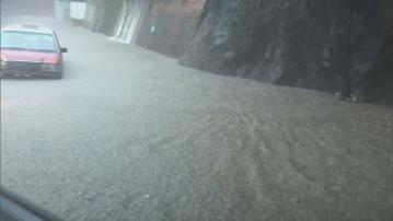 黑雨周二維持逾11小時　破141年八月單日雨量最高紀錄