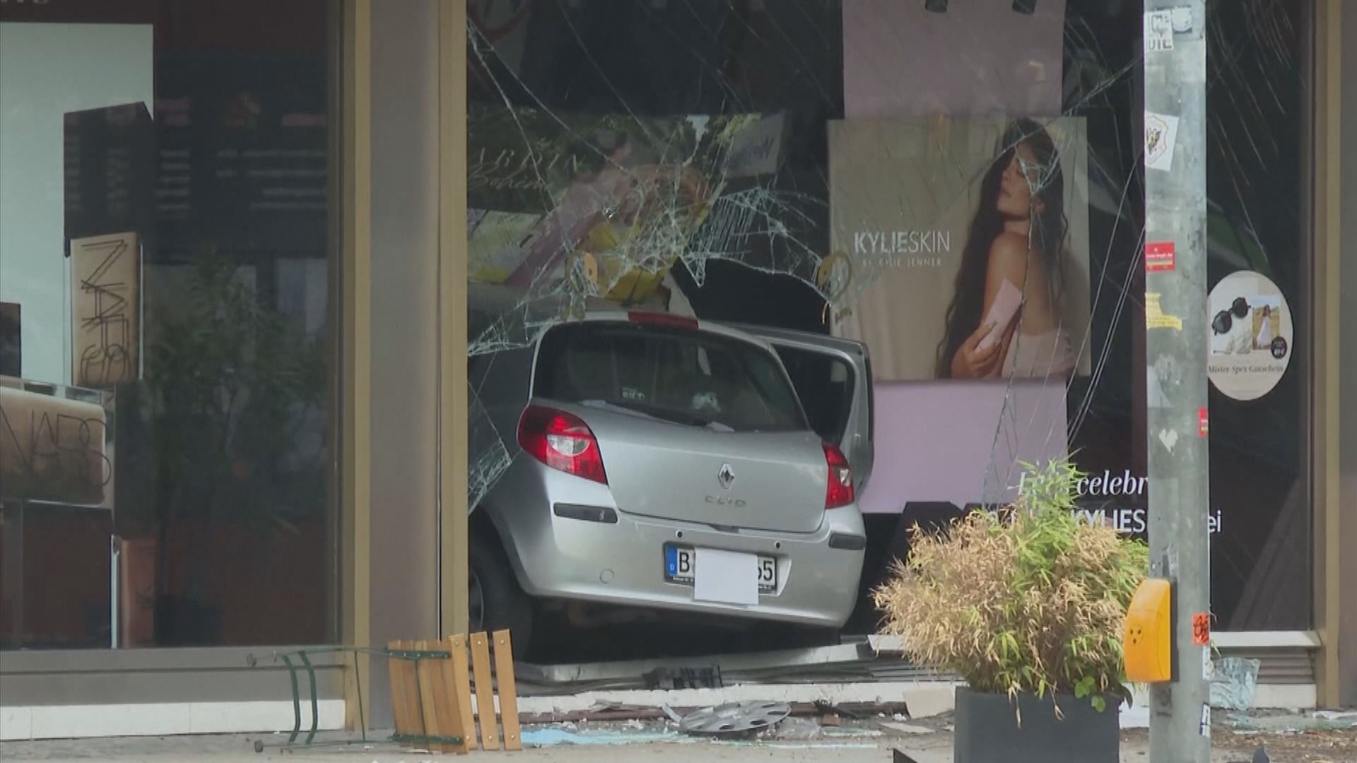 柏林汽車撞上行人路多人死傷　調查人員相信並非意外